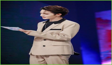 Zheng Qinwen Sa Taille